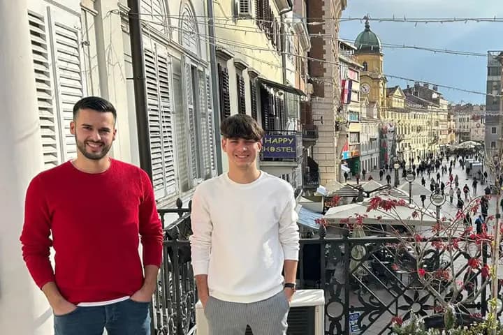 Ivan Tokić — mladi riječki poduzetnik koji zarađuje i živi od TikTok-a